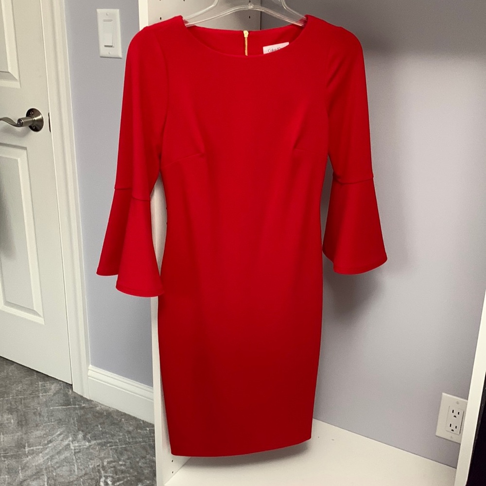 Petite 3/4 Bell Sleeved Cocktail Dress